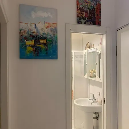 Casa Girasole Centro * Санремо