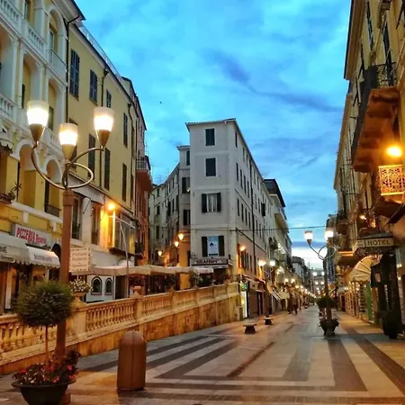 Appartamento Casa Girasole Centro Sanremo